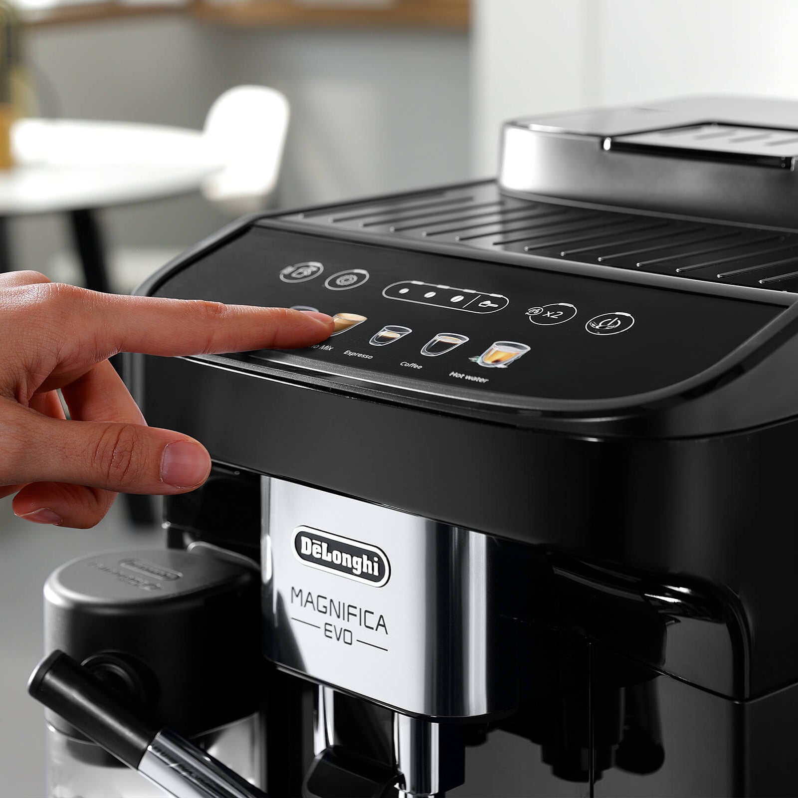 De'Longhi Magnifica Evo Automatic Coffee Machine