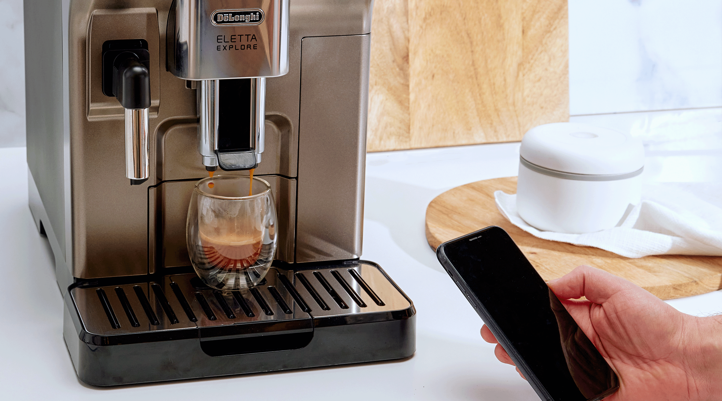 De'longhi Eletta Explore Automatic Coffee Machine with Cold Brew